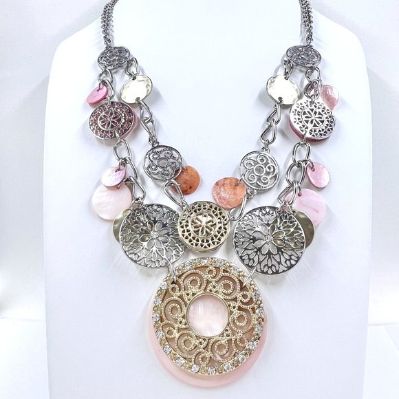 Jewelry - NWOT - Dusty Pink Jeweled Shell Pendant Two Tone Multi Strand 18” Necklace